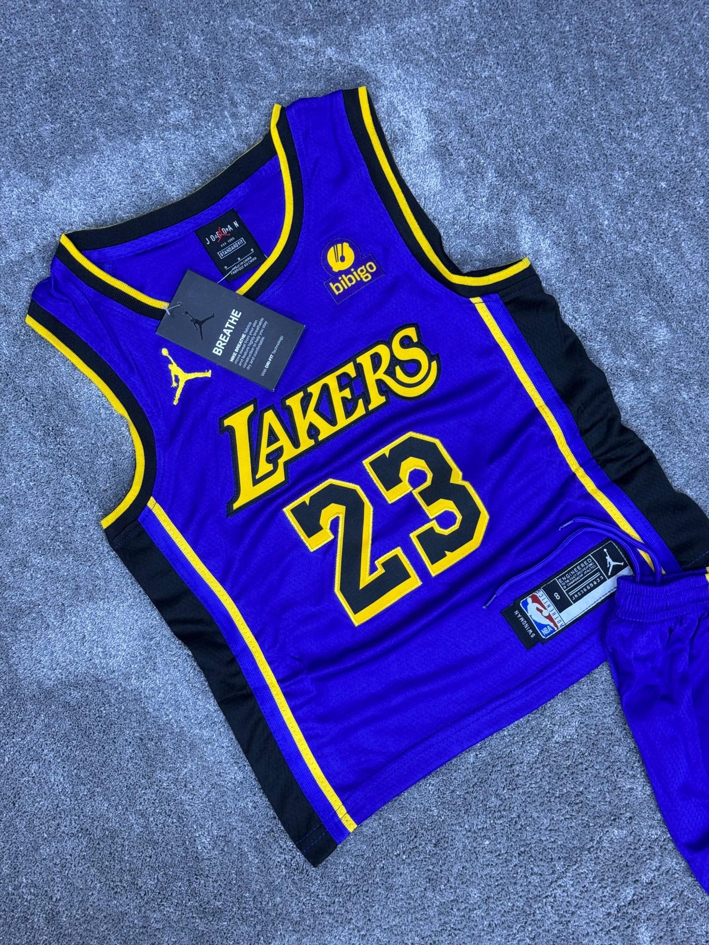 Conjunto verano Lakers para niño ( 10 - 14 )
