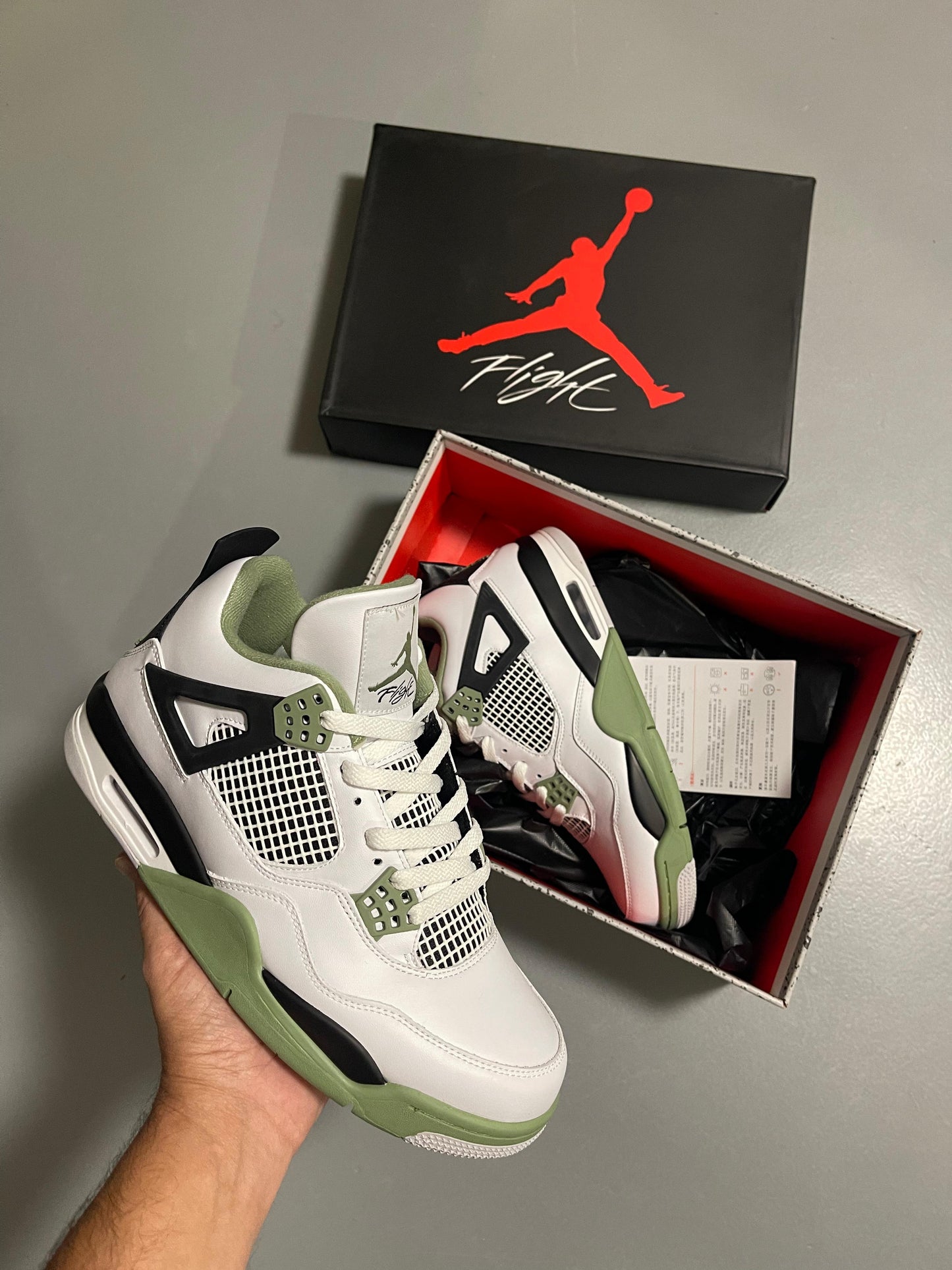 Jordan 4