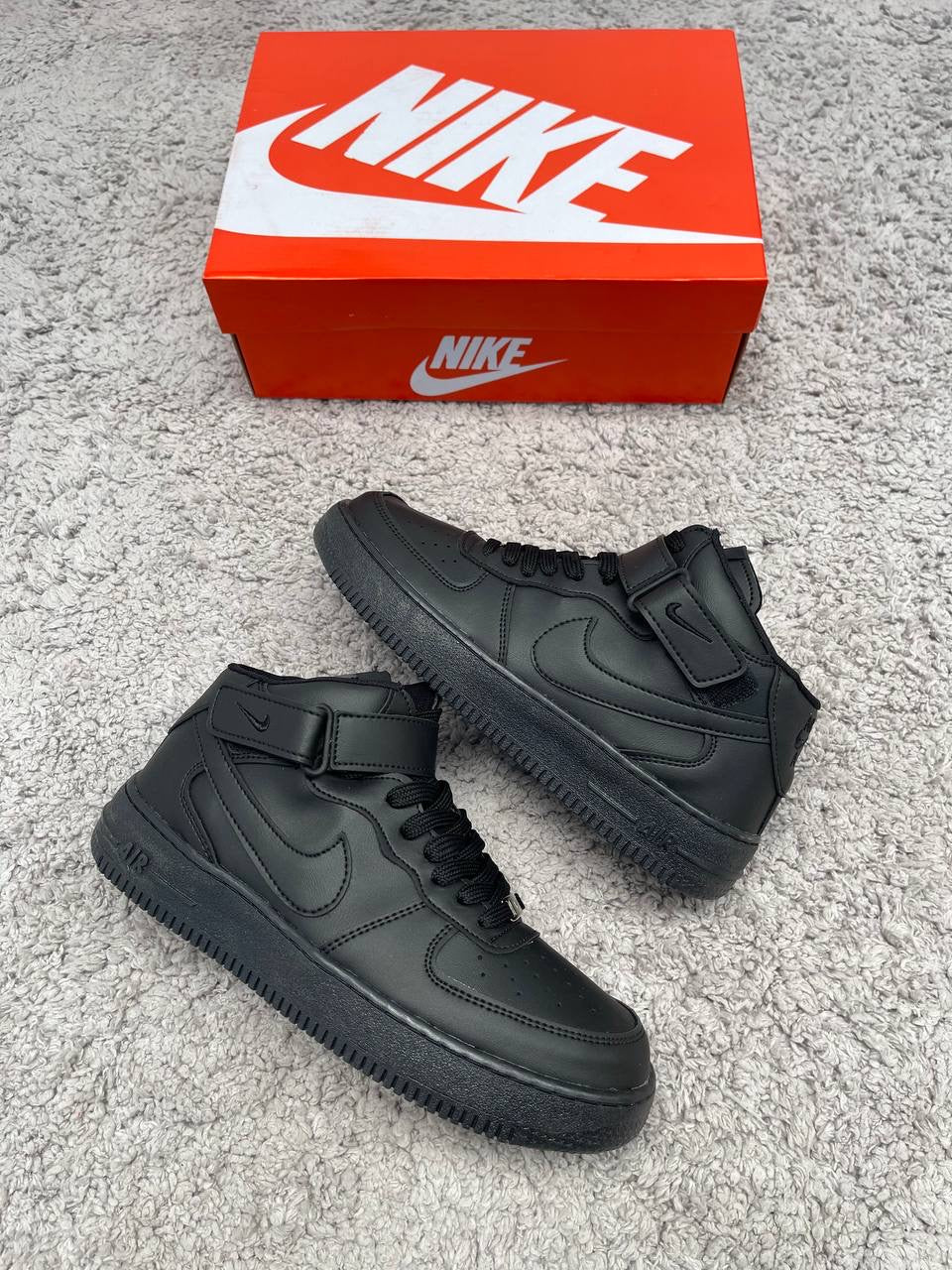 Air Force 1 Negras ( Altas )