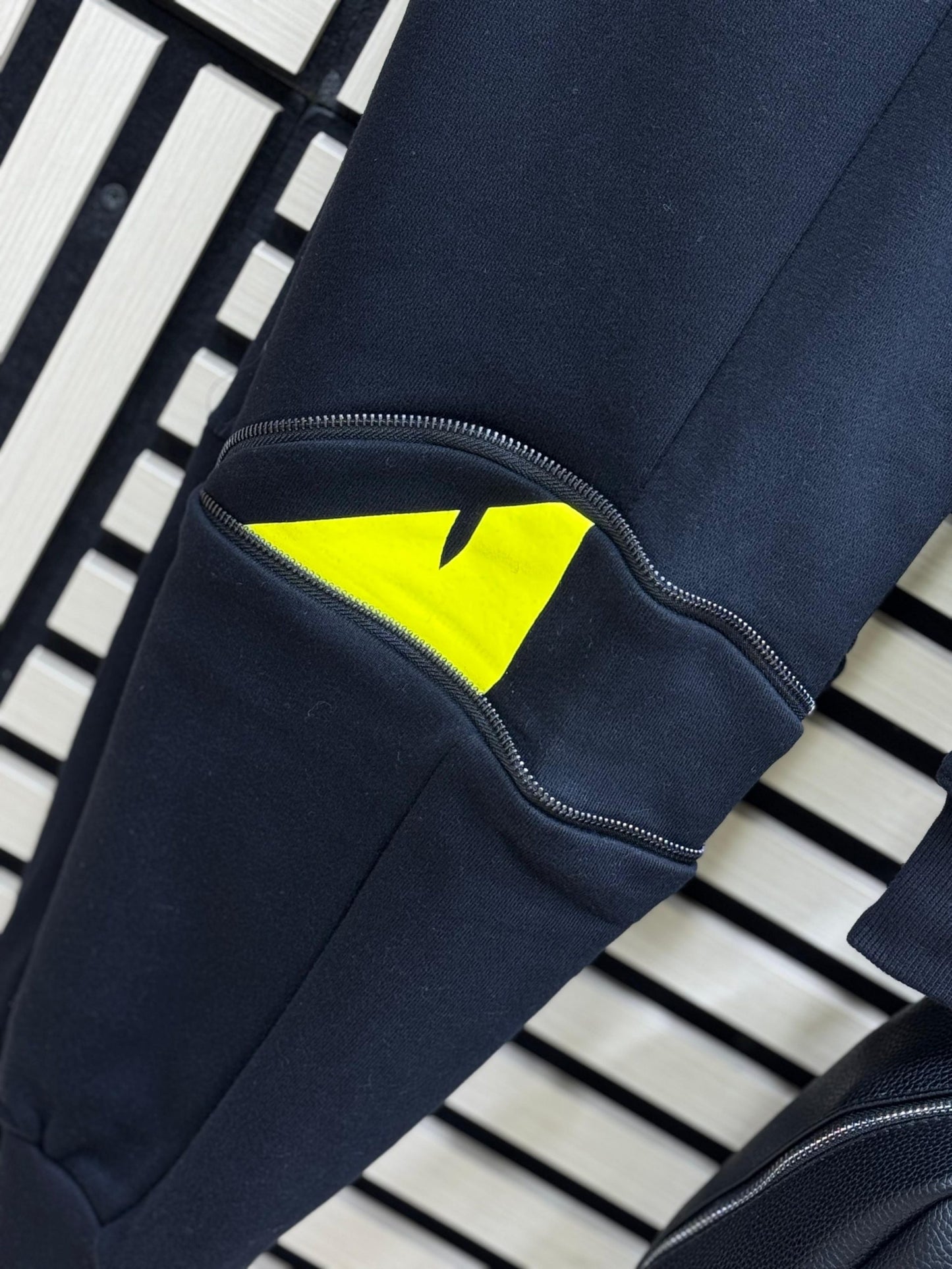 Chandal Fendi “sin mochila”