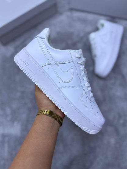 AIR FORCE BLANCAS