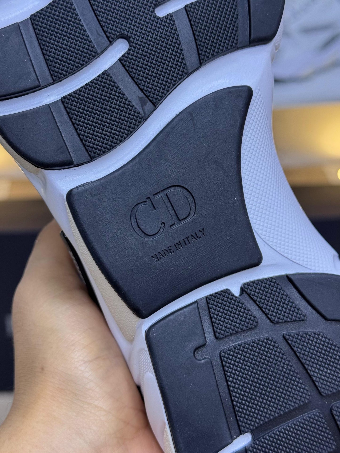 DIOR B22 BLANCAS REFLECTANTE