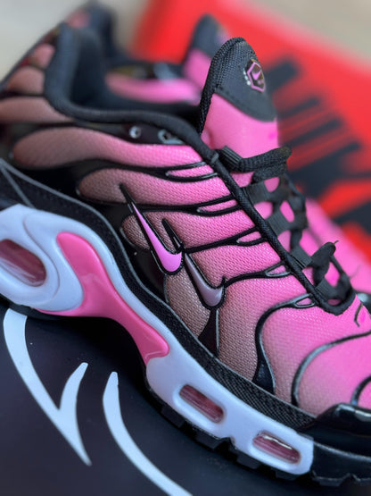 Nike TN (Rosa y Negro)