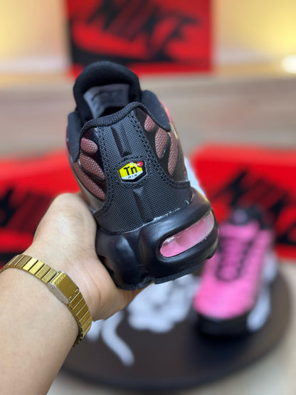 Nike TN (Rosa y Negro)