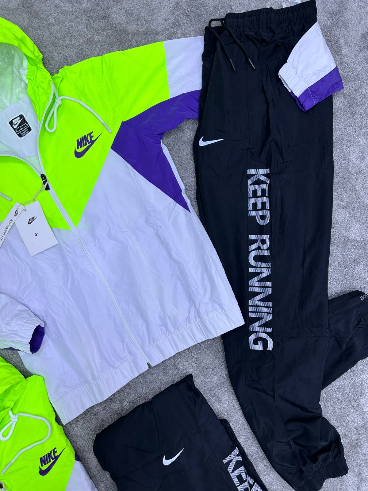 Chandal Nike ( KEEP RUNNING )