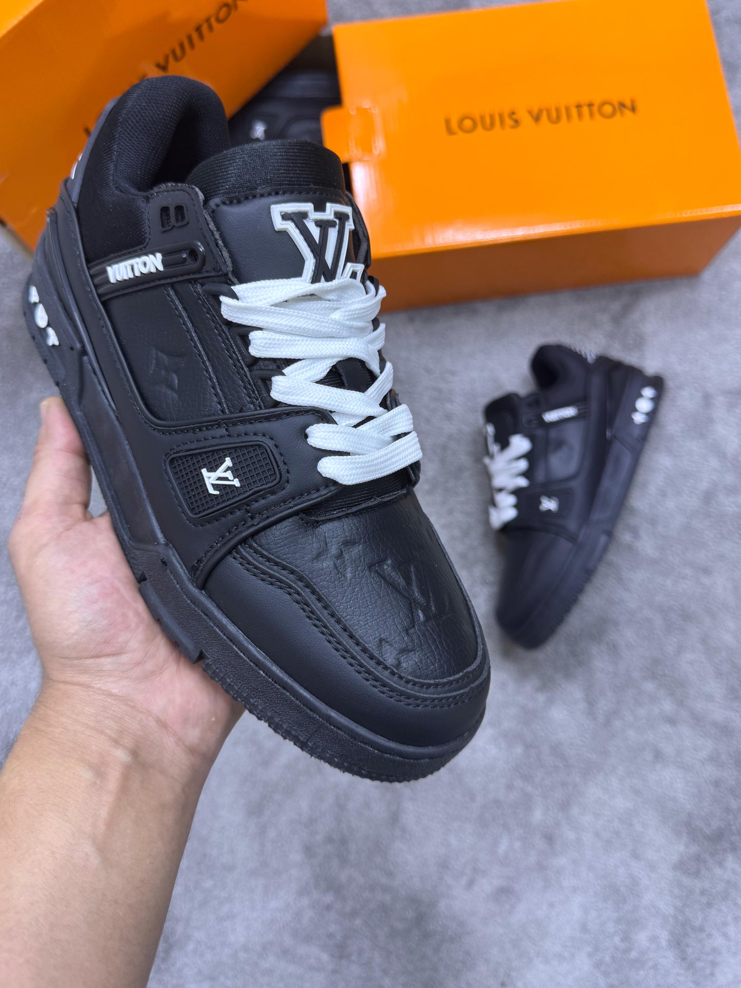 LOUIS VUITTON TRAINER